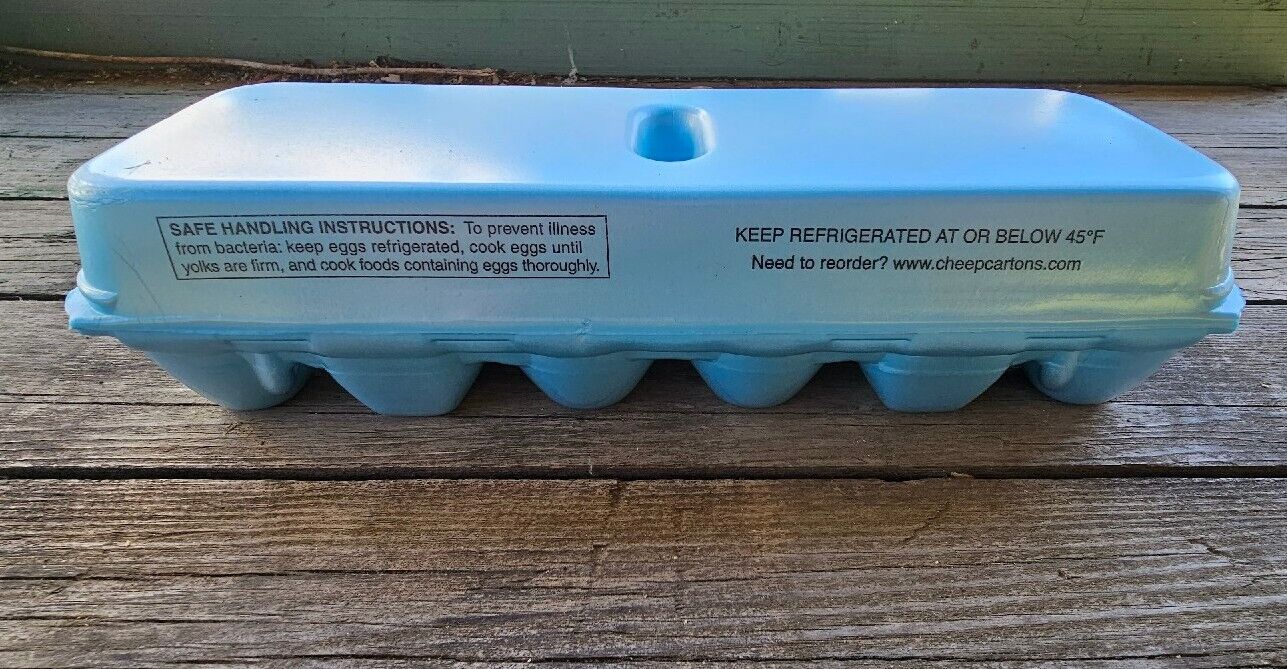 Styrofoam Egg Cartons (50 pack) Blue