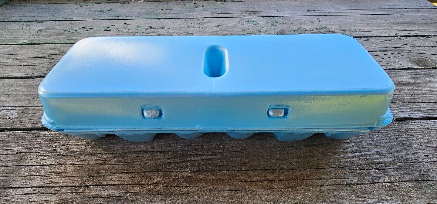 Styrofoam Egg Cartons (50 pack) Blue